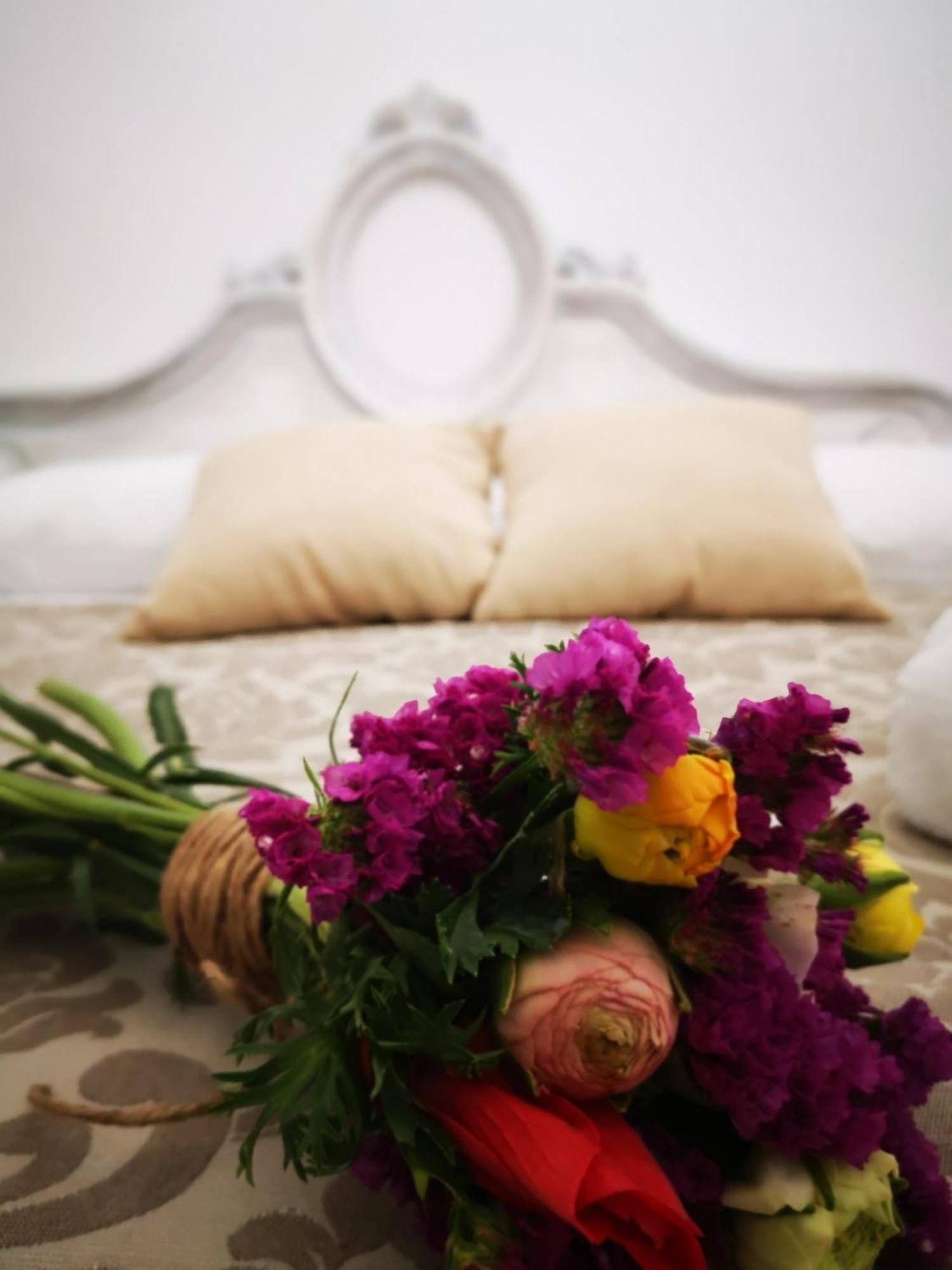 Corte Pietrantica - Charming Rooms & Suites ジョヴィナッツォ 部屋 写真